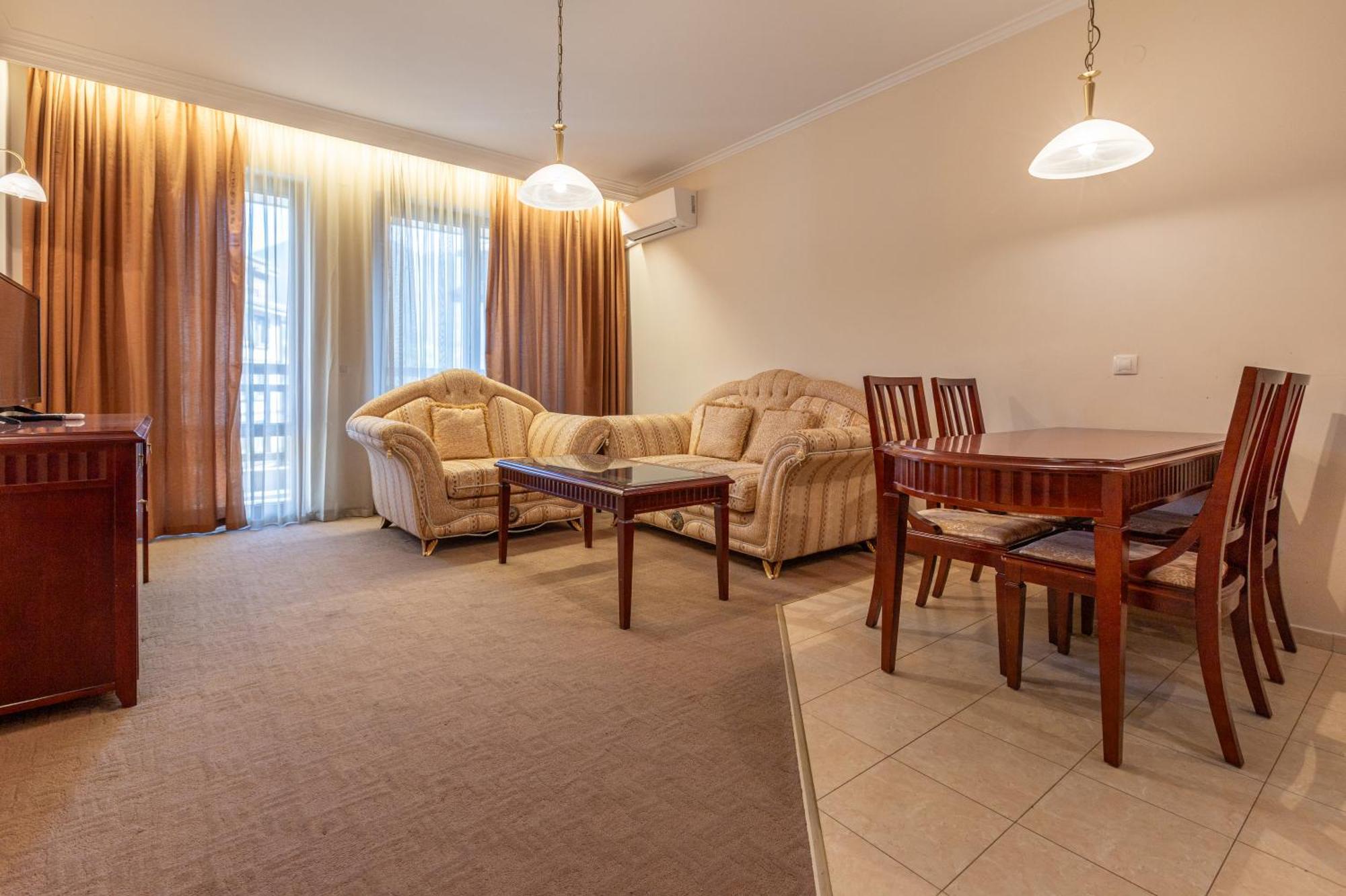 Downtown Bansko Resort Экстерьер фото