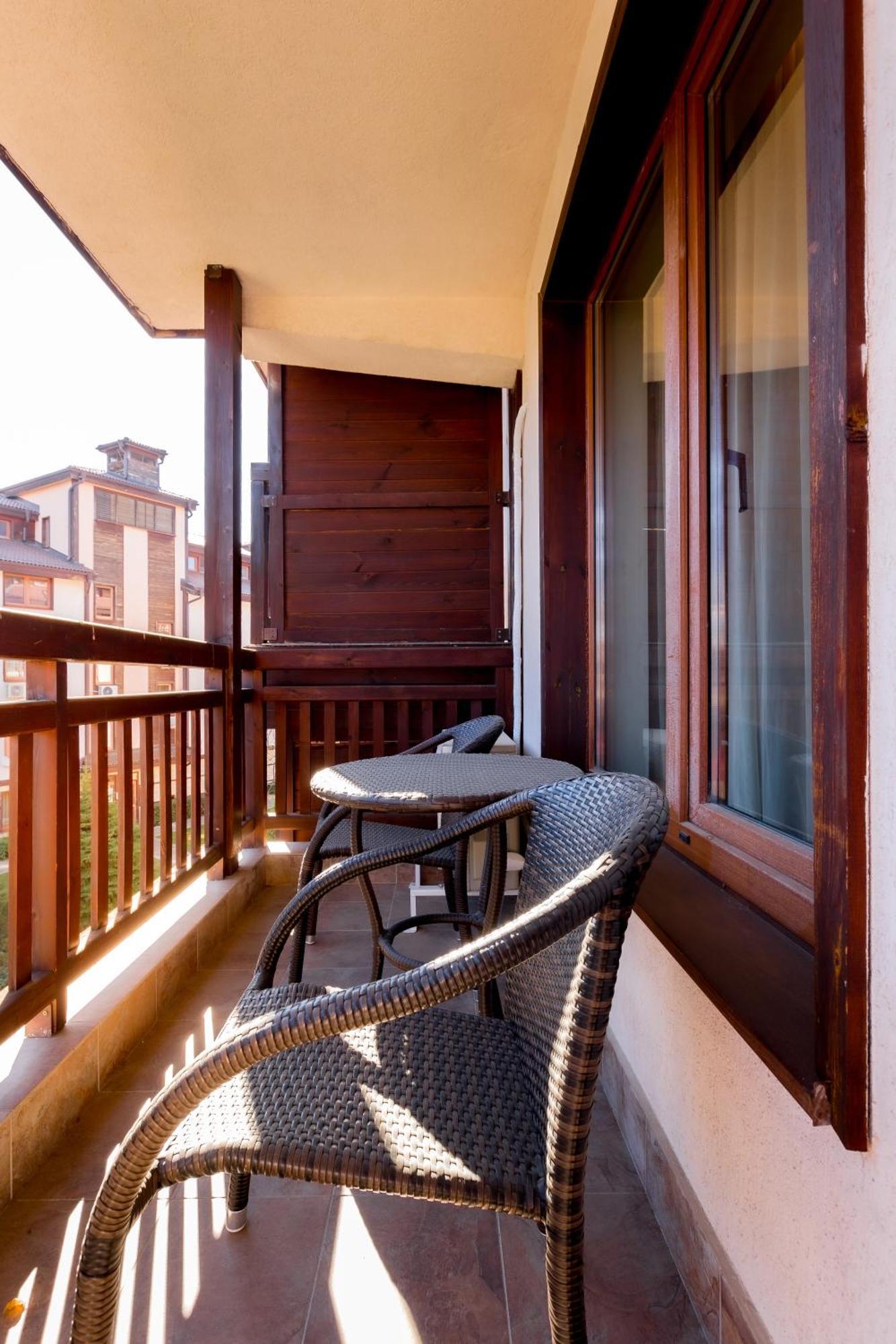 Downtown Bansko Resort Экстерьер фото