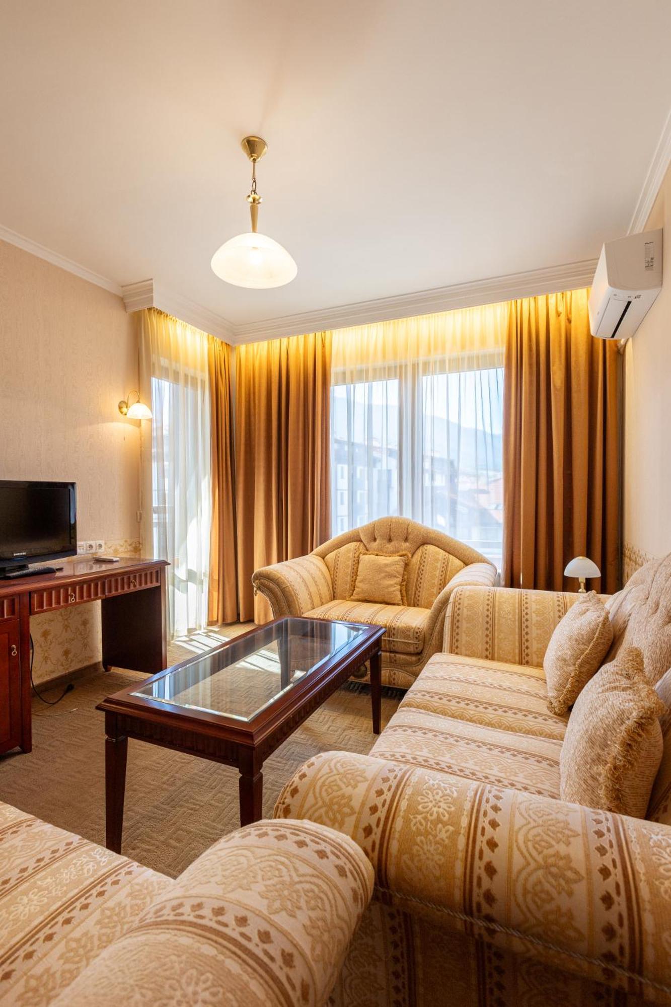 Downtown Bansko Resort Экстерьер фото